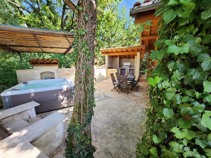 Cabane de Rêve - Love’nSpa - weekend en amoureux, love rooms avec spa ou jacuzzi privatif20 de Cabane de Rêve
