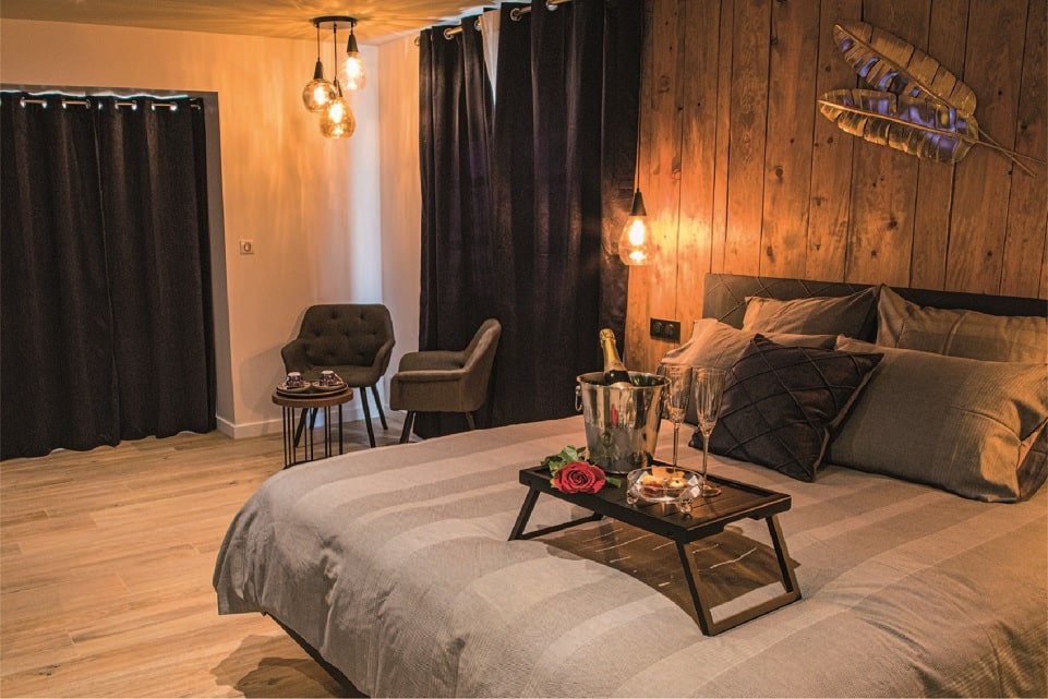 Calinsia - Love’nSpa - weekend en amoureux, love rooms avec spa ou jacuzzi privatif7 de Calinsia
