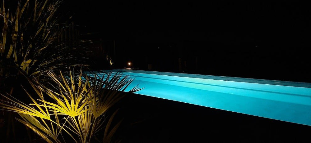 Cath & Sens - Love’nSpa - weekend en amoureux, love rooms avec spa ou jacuzzi privatif8 de La Roulotte Kamadéva by Cath & Sens
