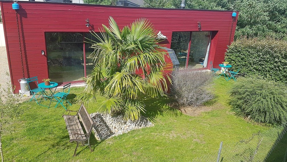 Chuttt... Love Room Framboise - Love’nSpa - weekend en amoureux, love rooms avec spa ou jacuzzi privatif2 de Chuttt... Love Room Framboise
