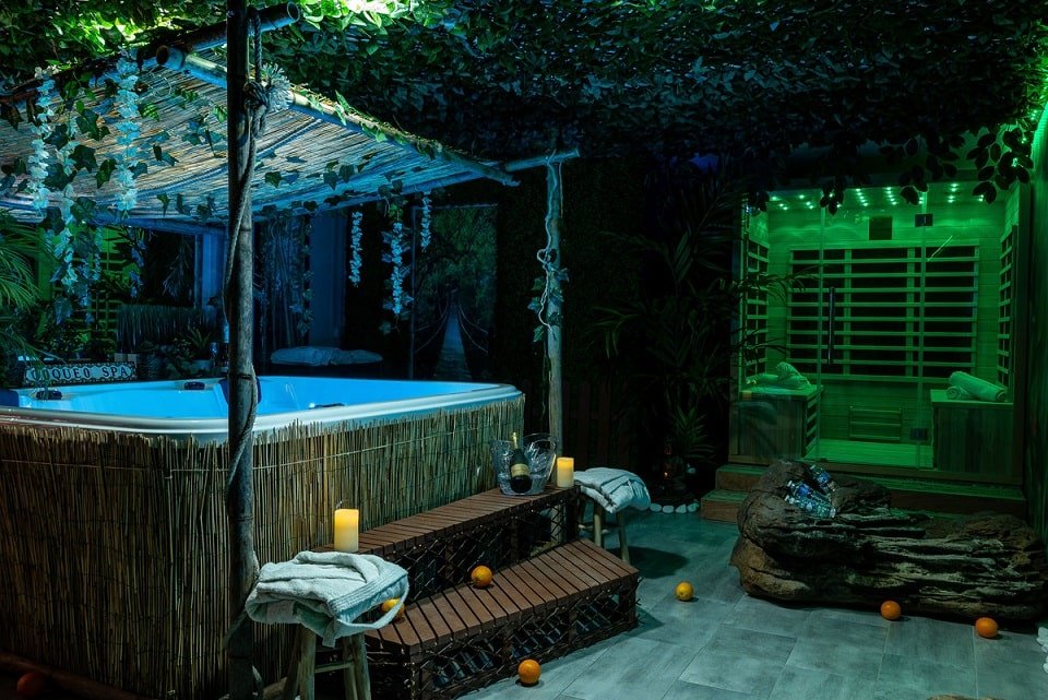 Coquéo Spa - Love’nSpa - weekend en amoureux, love rooms avec spa ou jacuzzi privatif4 de Suite Coquéo Spa & Sauna •Paris•Disneyland
