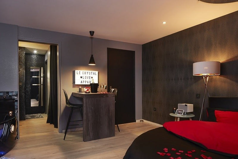 Crystal Love Appart - Love’nSpa - weekend en amoureux, love rooms avec spa ou jacuzzi privatif