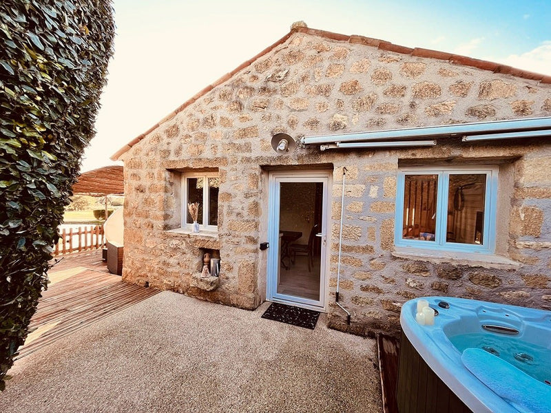 Domaine Amourella - Love’nSpa - weekend en amoureux, love rooms avec spa ou jacuzzi privatif
