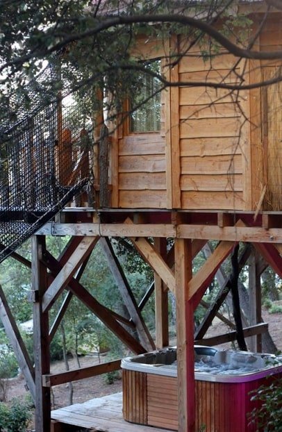 Domaine de la tuilière - Cabane Perchée Spa privatif - Love’nSpa - weekend en amoureux, love rooms avec spa ou jacuzzi privatif5 de Domaine de la tuilière - Cabane Perchée Spa privatif
