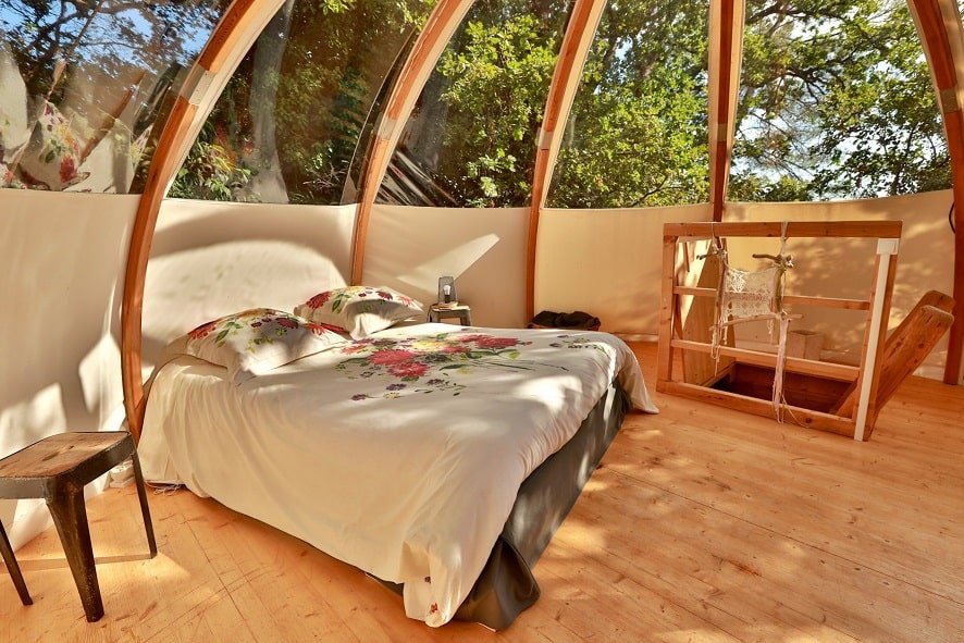 Domaine de la tuilière - Wigwam perché avec Spa privatif - Love’nSpa - weekend en amoureux, love rooms avec spa ou jacuzzi privatif3 de Domaine de la tuilière - Wigwam perché avec Spa privatif
