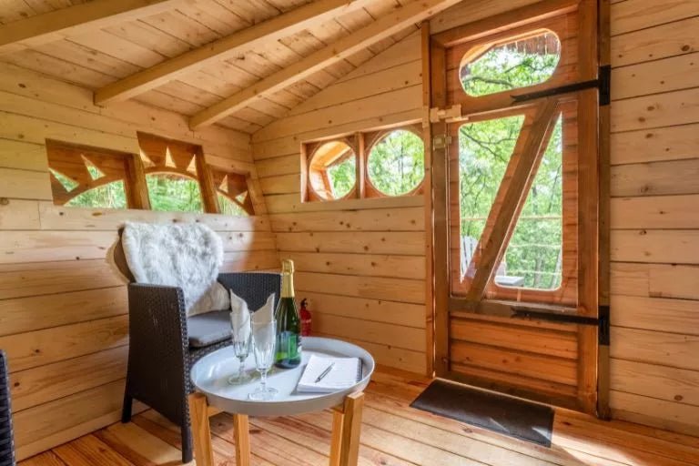 Domaine des Vaulx - Cabane Prague Spa - Love’nSpa - weekend en amoureux, love rooms avec spa ou jacuzzi privatif