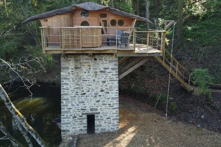 Domaine des Vaulx - Cabane Prague Spa - Love’nSpa - weekend en amoureux, love rooms avec spa ou jacuzzi privatif4 de Domaine des Vaulx - Cabane Prague Spa
