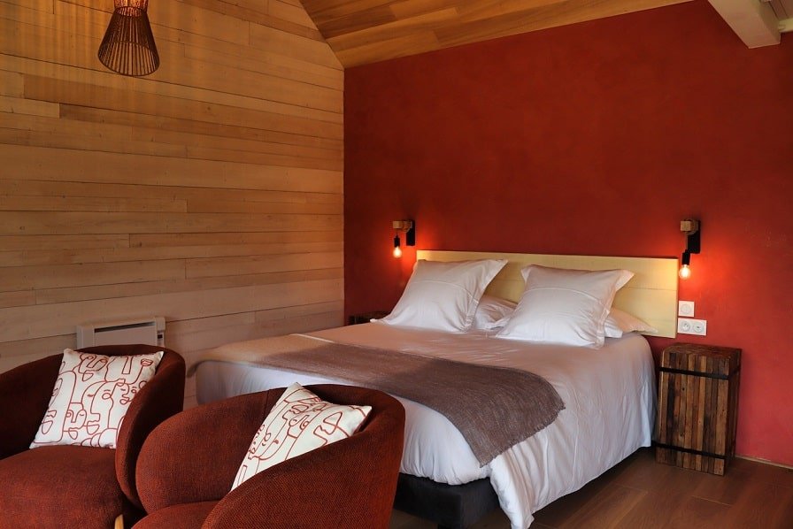 Écrin D'Auvergne - Lodge SPA ESCAPADE - Love’nSpa - weekend en amoureux, love rooms avec spa ou jacuzzi privatif7 de Écrin D'Auvergne - Lodge SPA ESCAPADE
