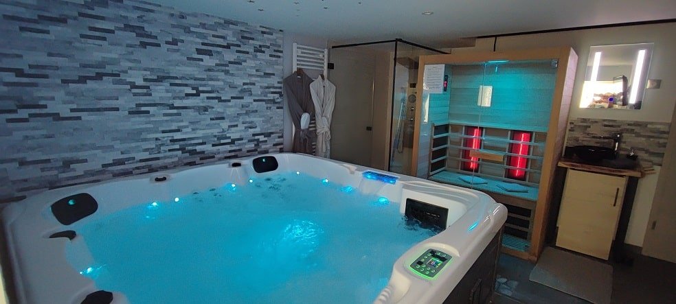 Gîte Ange ou Démon - Love’nSpa - weekend en amoureux, love rooms avec spa ou jacuzzi privatif1 de Gîte Ange ou Démon
