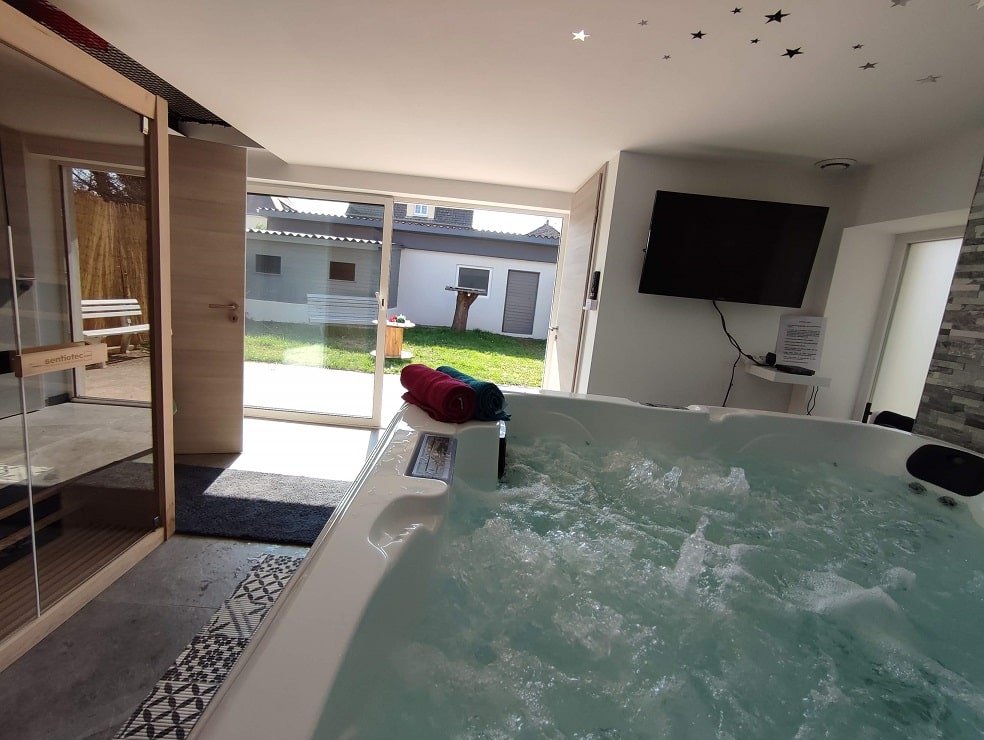 Gîte Ange ou Démon - Love’nSpa - weekend en amoureux, love rooms avec spa ou jacuzzi privatif5 de Gîte Ange ou Démon
