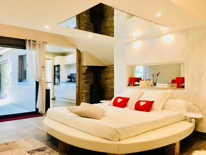Gîte Le Cocon - Love’nSpa - weekend en amoureux, love rooms avec spa ou jacuzzi privatif3 de Gîte Le Cocon
