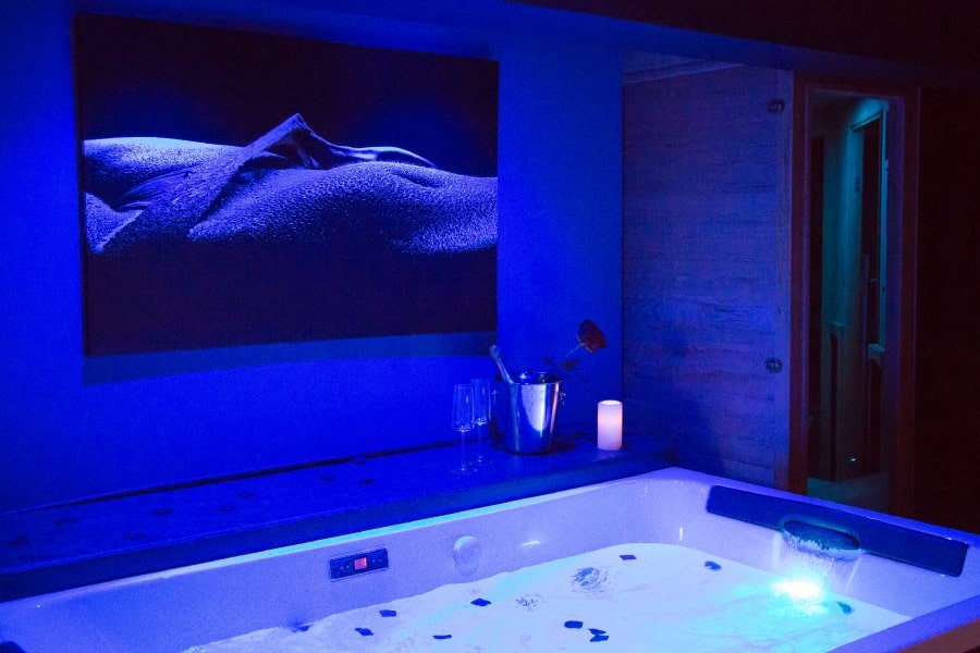 Gîte Love Dream - Love’nSpa - weekend en amoureux, love rooms avec spa ou jacuzzi privatif2 de Gîte Love Dream
