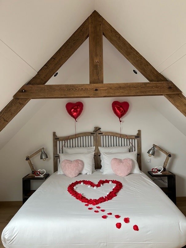 Gîtes de La Gasteleine - Love’nSpa - weekend en amoureux, love rooms avec spa ou jacuzzi privatif4 de Gîtes de La Gasteleine - Côté SPA Bois
