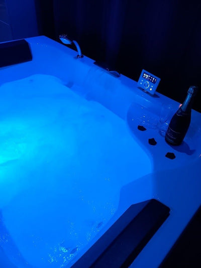 Gîtes & SPA du Bien-être - Love’nSpa - weekend en amoureux, love rooms avec spa ou jacuzzi privatif