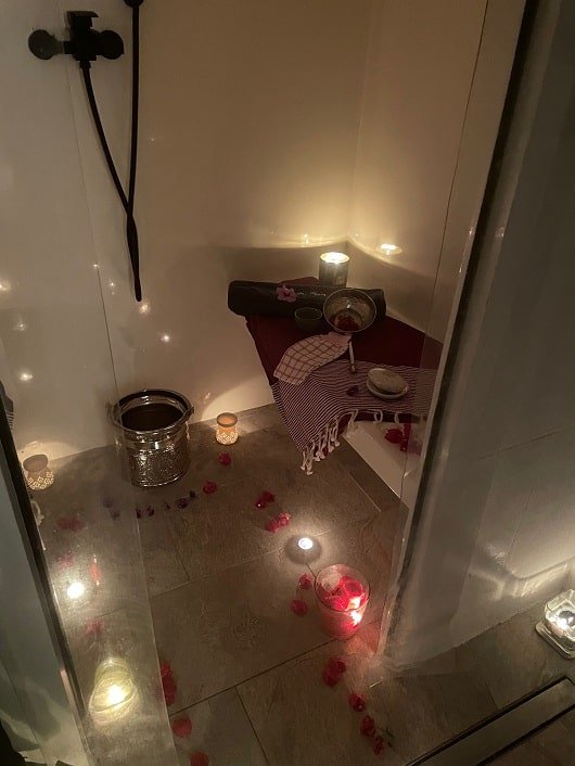 Houdarling - Love’nSpa - weekend en amoureux, love rooms avec spa ou jacuzzi privatif4 de Houdarling Hammam et Bien-être
