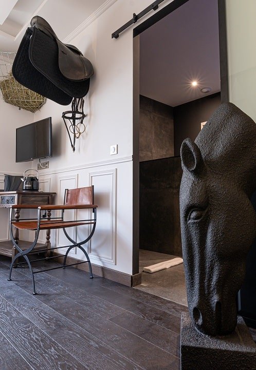 LA BASTIDE DU ROCHER - L’Ecurie - Love’nSpa - weekend en amoureux, love rooms avec spa ou jacuzzi privatif10 de LA BASTIDE DU ROCHER - L’Ecurie
