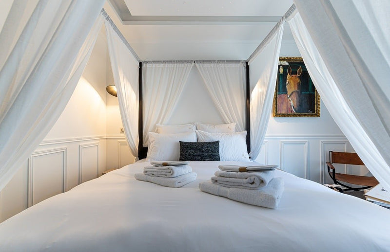 LA BASTIDE DU ROCHER - L’Ecurie - Love’nSpa - weekend en amoureux, love rooms avec spa ou jacuzzi privatif