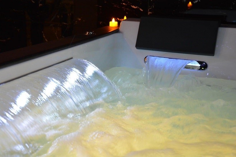 La Duchesse 1976 - Love’nSpa - weekend en amoureux, love rooms avec spa ou jacuzzi privatif5 de La Duchesse 1976
