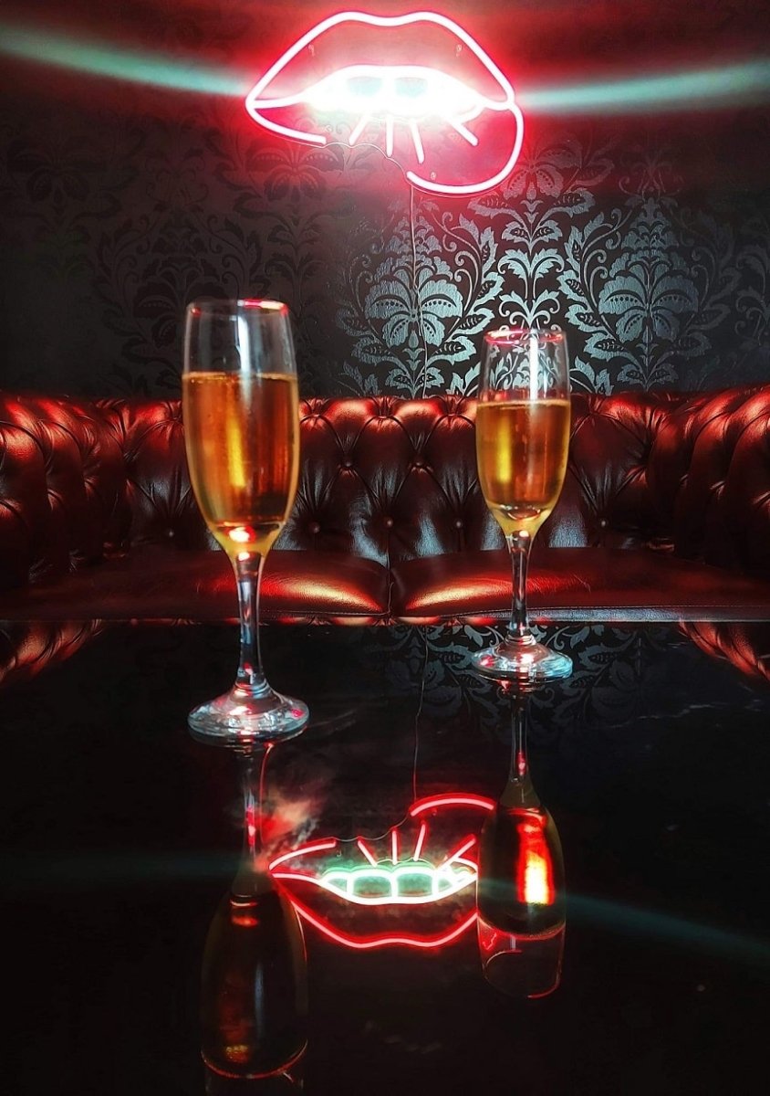 La Maison Défendue - L'instant suspendu - Love’nSpa - weekend en amoureux, love rooms avec spa ou jacuzzi privatif5 de La Maison Défendue - L'instant suspendu
