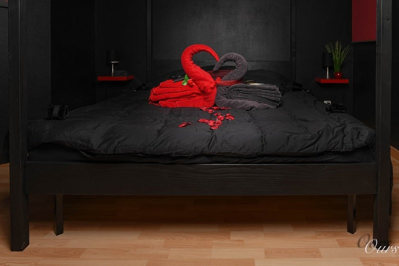 La Mystic Room - Love’nSpa - weekend en amoureux, love rooms avec spa ou jacuzzi privatif3 de La Mystic Room
