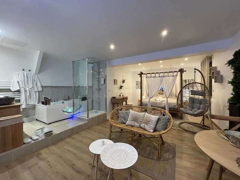 la Parenthèse - BALI MON AMOUR - Love’nSpa - weekend en amoureux, love rooms avec spa ou jacuzzi privatif1 de PARENTHESE LOVE - BALI MON AMOUR
