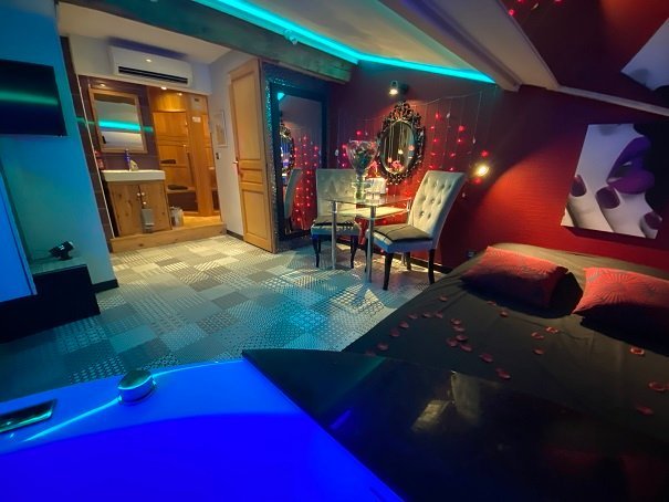 La parenthèse - Love - Love’nSpa - weekend en amoureux, love rooms avec spa ou jacuzzi privatif
