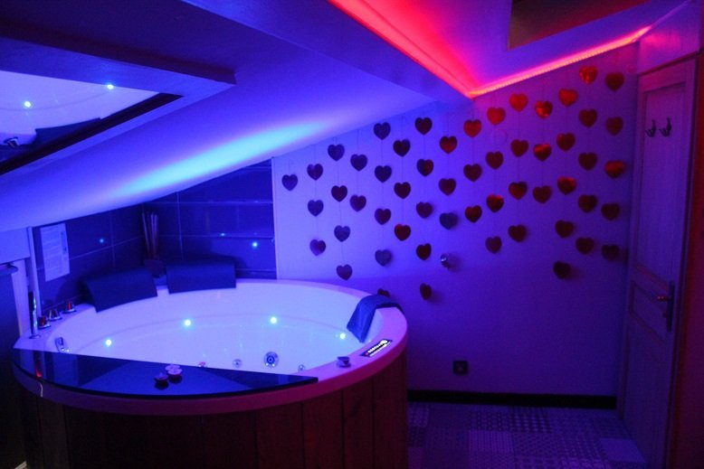 La parenthèse - Love - Love’nSpa - weekend en amoureux, love rooms avec spa ou jacuzzi privatif