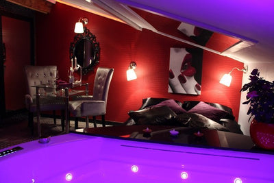 La parenthèse - Love - Love’nSpa - weekend en amoureux, love rooms avec spa ou jacuzzi privatif