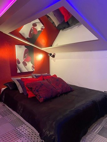 La parenthèse - Love - Love’nSpa - weekend en amoureux, love rooms avec spa ou jacuzzi privatif19 de La parenthèse - Love
