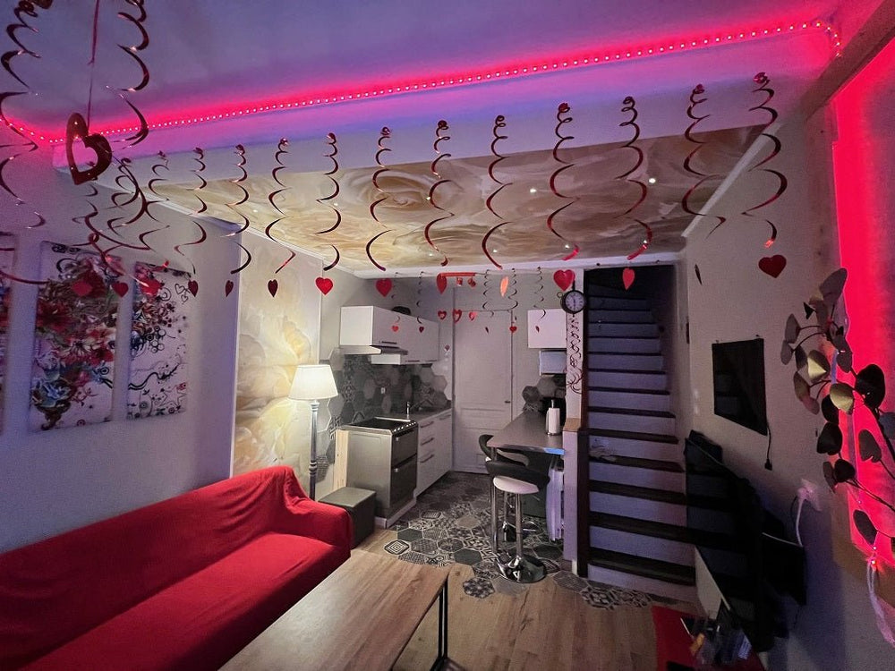 La parenthèse - SECRET ROOM - Love’nSpa - weekend en amoureux, love rooms avec spa ou jacuzzi privatif12 de La parenthèse - SECRET ROOM
