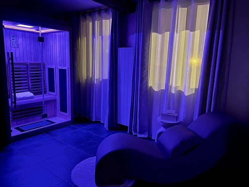 La Parenthèse Suites - La Douce - Love’nSpa - weekend en amoureux, love rooms avec spa ou jacuzzi privatif10 de La Parenthèse Suites - La Douce
