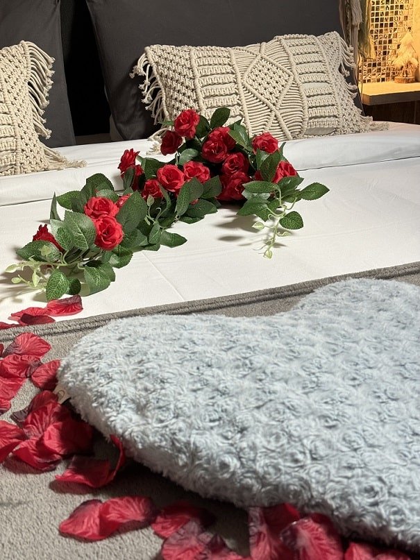 La Petite Escapade - Love’nSpa - weekend en amoureux, love rooms avec spa ou jacuzzi privatif3 de La Petite Escapade
