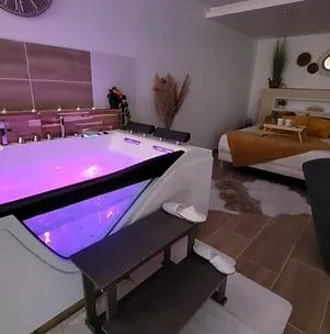 La Phine Détente Chambre&Spa - Love’nSpa - weekend en amoureux, love rooms avec spa ou jacuzzi privatif