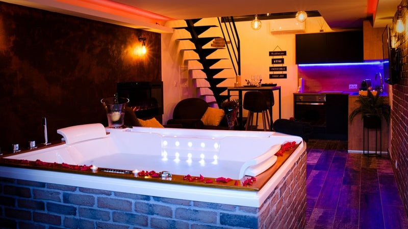 La Suite 55 - L’Industrielle - Love’nSpa - weekend en amoureux, love rooms avec spa ou jacuzzi privatif