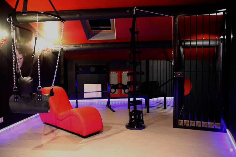 LA SUITE DES DÉSIRS - Love’nSpa - weekend en amoureux, love rooms avec spa ou jacuzzi privatif