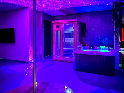 La Villa des Charmes - Love’nSpa - weekend en amoureux, love rooms avec spa ou jacuzzi privatif