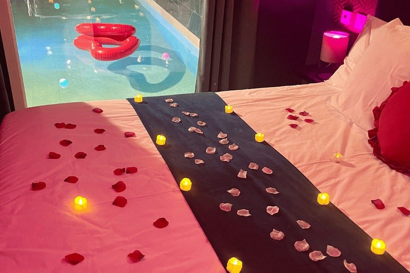La Villa Sauvie - Love’nSpa - weekend en amoureux, love rooms avec spa ou jacuzzi privatif