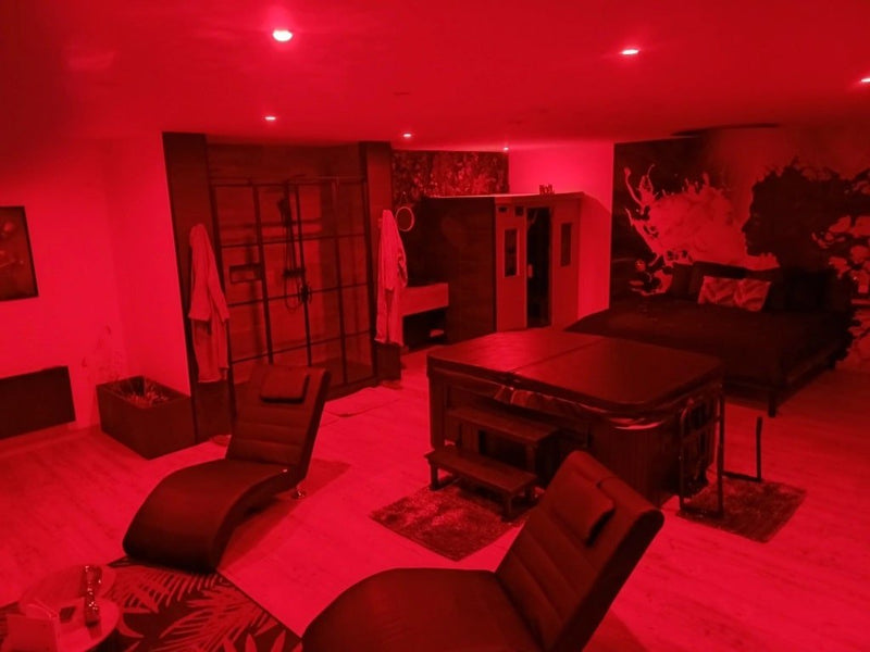 L'Abbaye de l'Amour - Love’nSpa - weekend en amoureux, love rooms avec spa ou jacuzzi privatif4 de L'Abbaye de l'Amour
