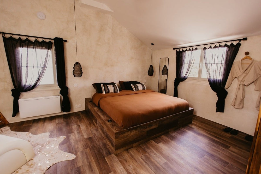 L'Alcôve - Love’nSpa - weekend en amoureux, love rooms avec spa ou jacuzzi privatif3 de L'Alcôve
