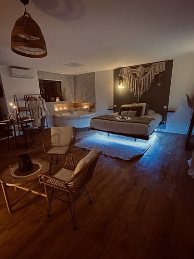 L'Apesanteur - Love’nSpa - weekend en amoureux, love rooms avec spa ou jacuzzi privatif