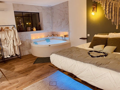 L'Apesanteur - Love’nSpa - weekend en amoureux, love rooms avec spa ou jacuzzi privatif