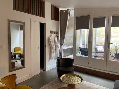 Le 50 suite and spa - La king - Love’nSpa - weekend en amoureux, love rooms avec spa ou jacuzzi privatif