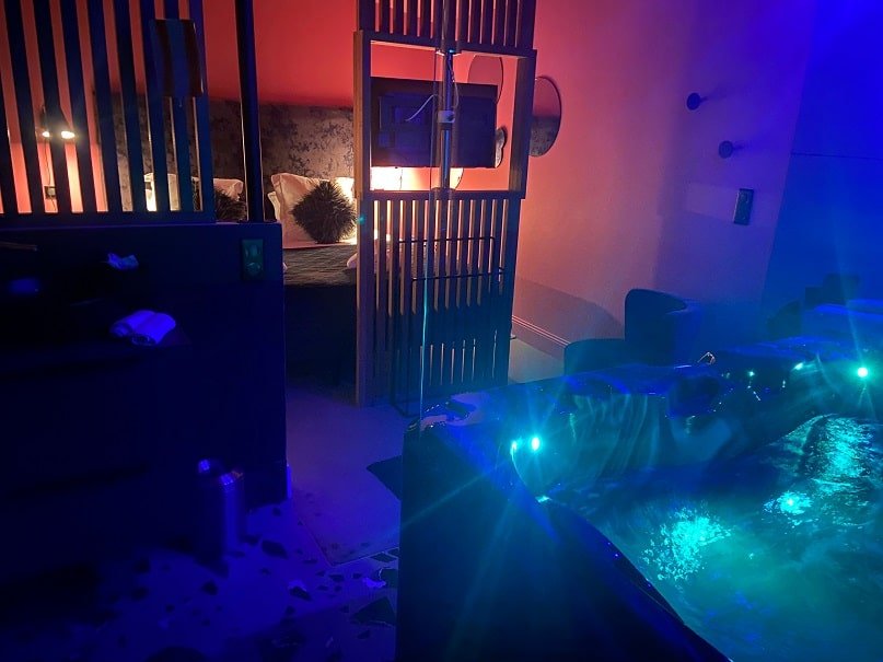 Le 50 suite and spa - La Litchi - Love’nSpa - weekend en amoureux, love rooms avec spa ou jacuzzi privatif1 de Le 50 suite and spa - La Litchi
