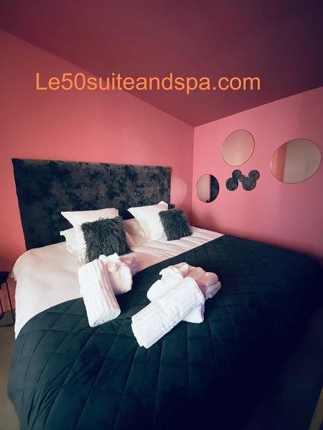 Le 50 suite and spa - La Litchi - Love’nSpa - weekend en amoureux, love rooms avec spa ou jacuzzi privatif