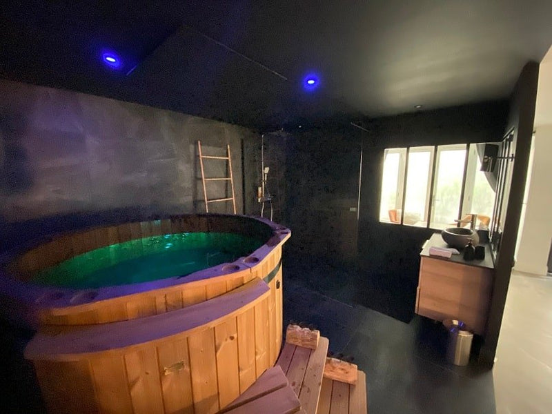 Le 50 suite and spa - La nordique - Love’nSpa - weekend en amoureux, love rooms avec spa ou jacuzzi privatif