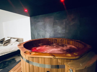 Le 50 suite and spa - La nordique - Love’nSpa - weekend en amoureux, love rooms avec spa ou jacuzzi privatif