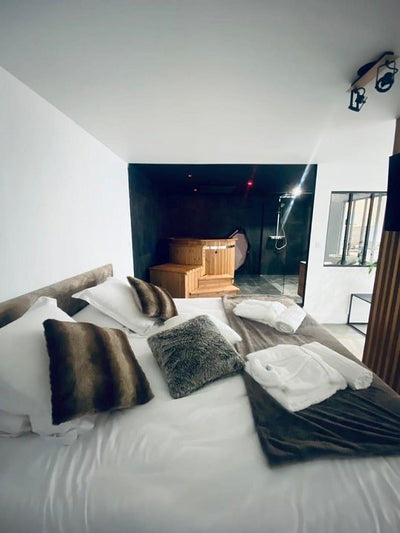 Le 50 suite and spa - La nordique - Love’nSpa - weekend en amoureux, love rooms avec spa ou jacuzzi privatif