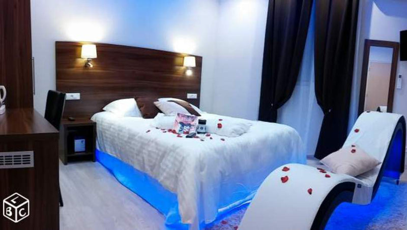 Le Belvédère - Love’nSpa - weekend en amoureux, love rooms avec spa ou jacuzzi privatif