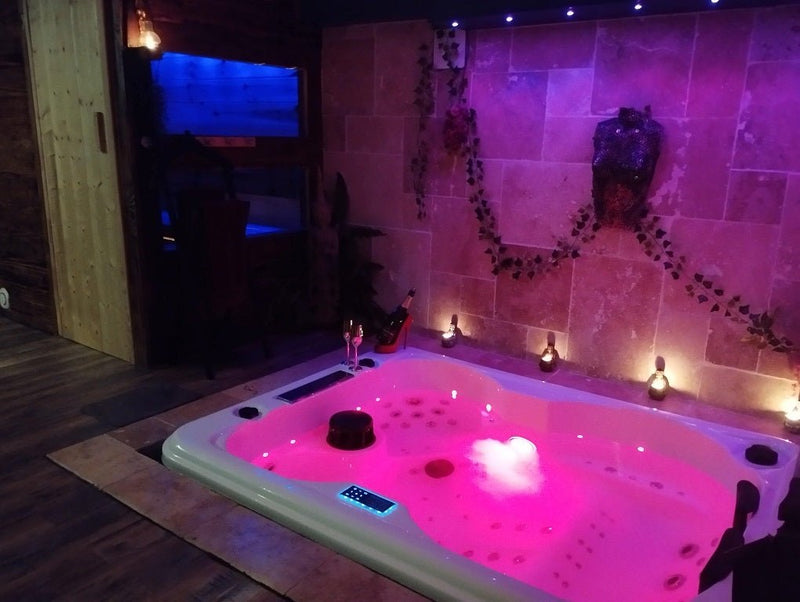 Le Boudoir de Cormelles - Love’nSpa - weekend en amoureux, love rooms avec spa ou jacuzzi privatif
