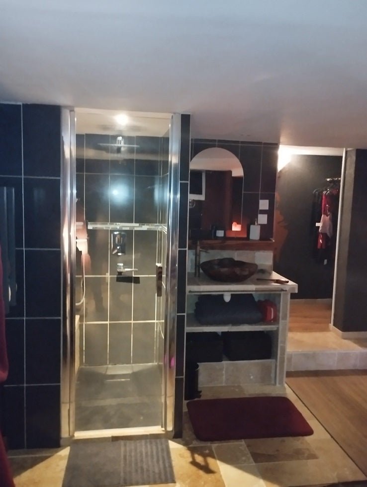 Le Boudoir de Cormelles - Love’nSpa - weekend en amoureux, love rooms avec spa ou jacuzzi privatif